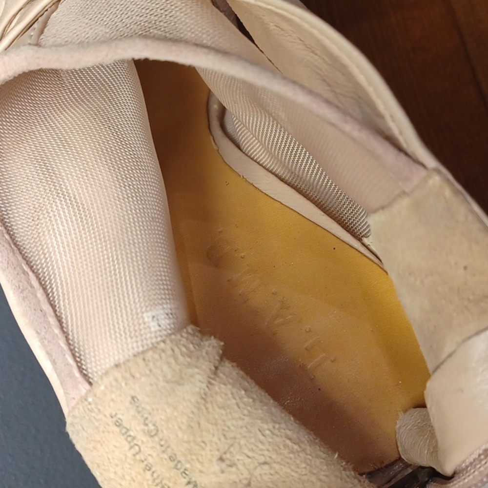 LAMB heels - Picture 5 of 16